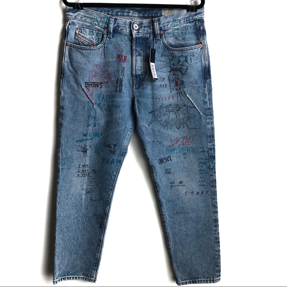 Diesel Mharky 90’s Slim-Skinny Fit Doddle Jeans